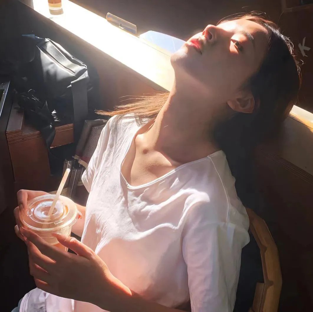 恐怖热线之大头怪婴